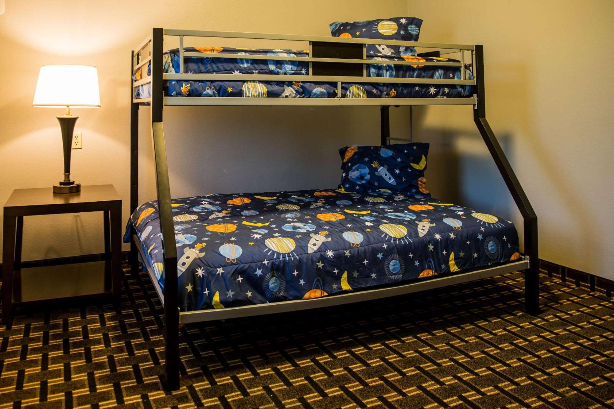 Evangeline Downs Hotel, Ascend Collection