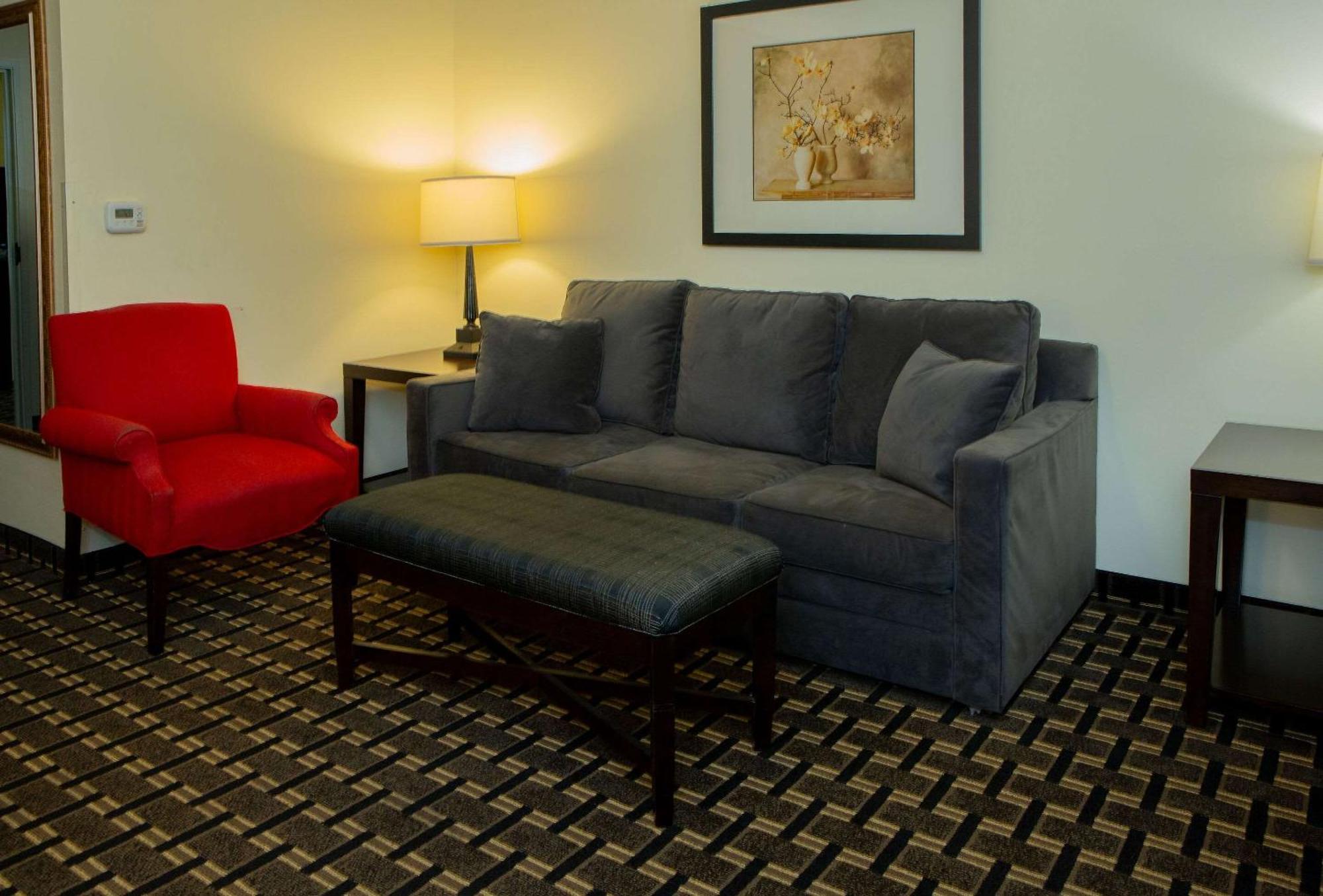 Evangeline Downs Hotel, Ascend Collection Hotel