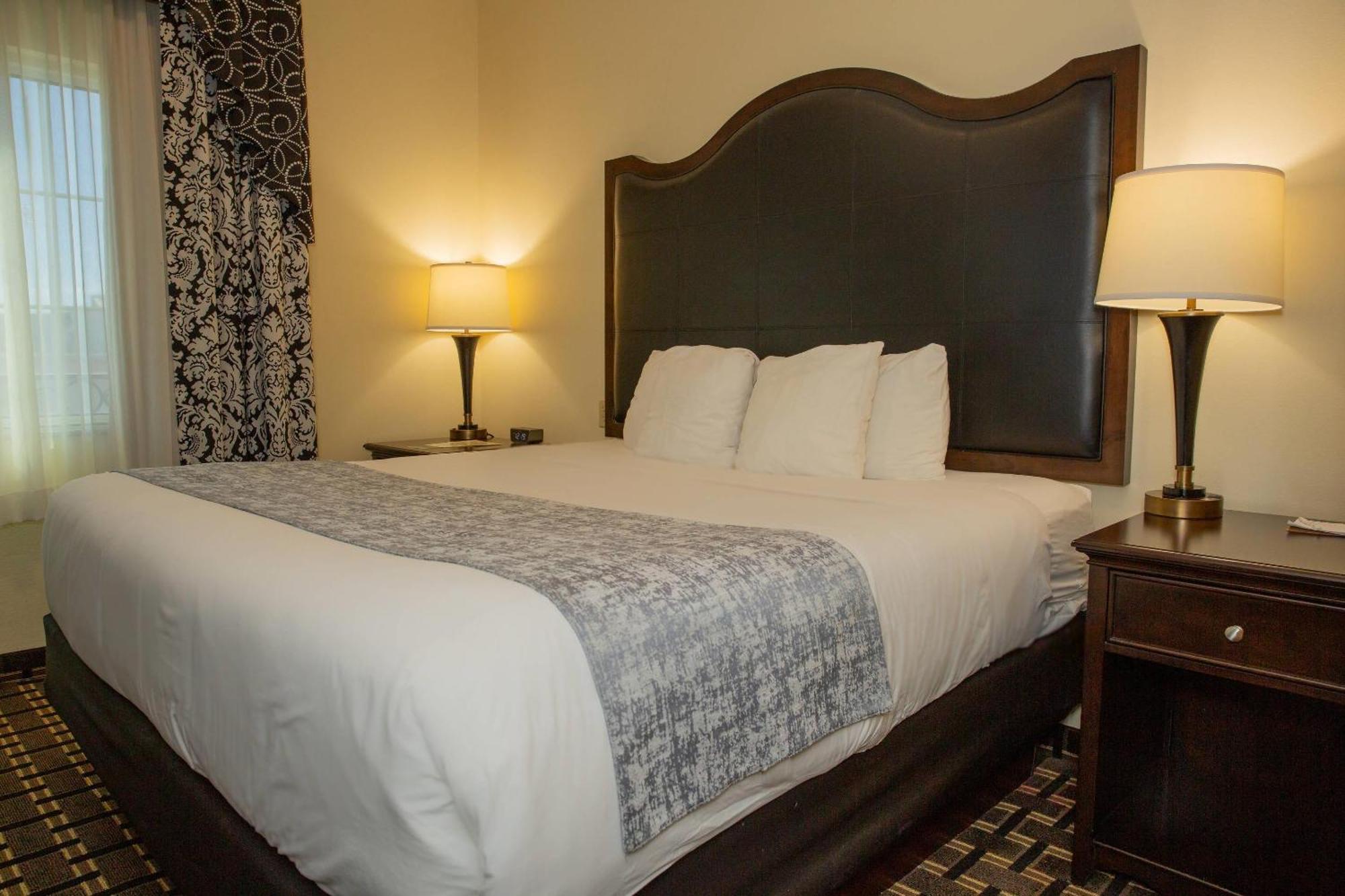 Evangeline Downs Hotel, Ascend Collection Hotel