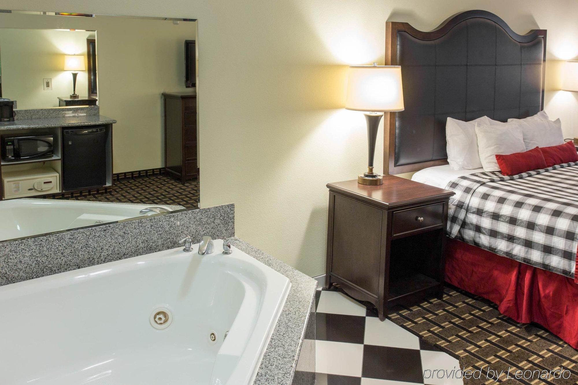 Evangeline Downs Hotel, Ascend Collection Opelousas