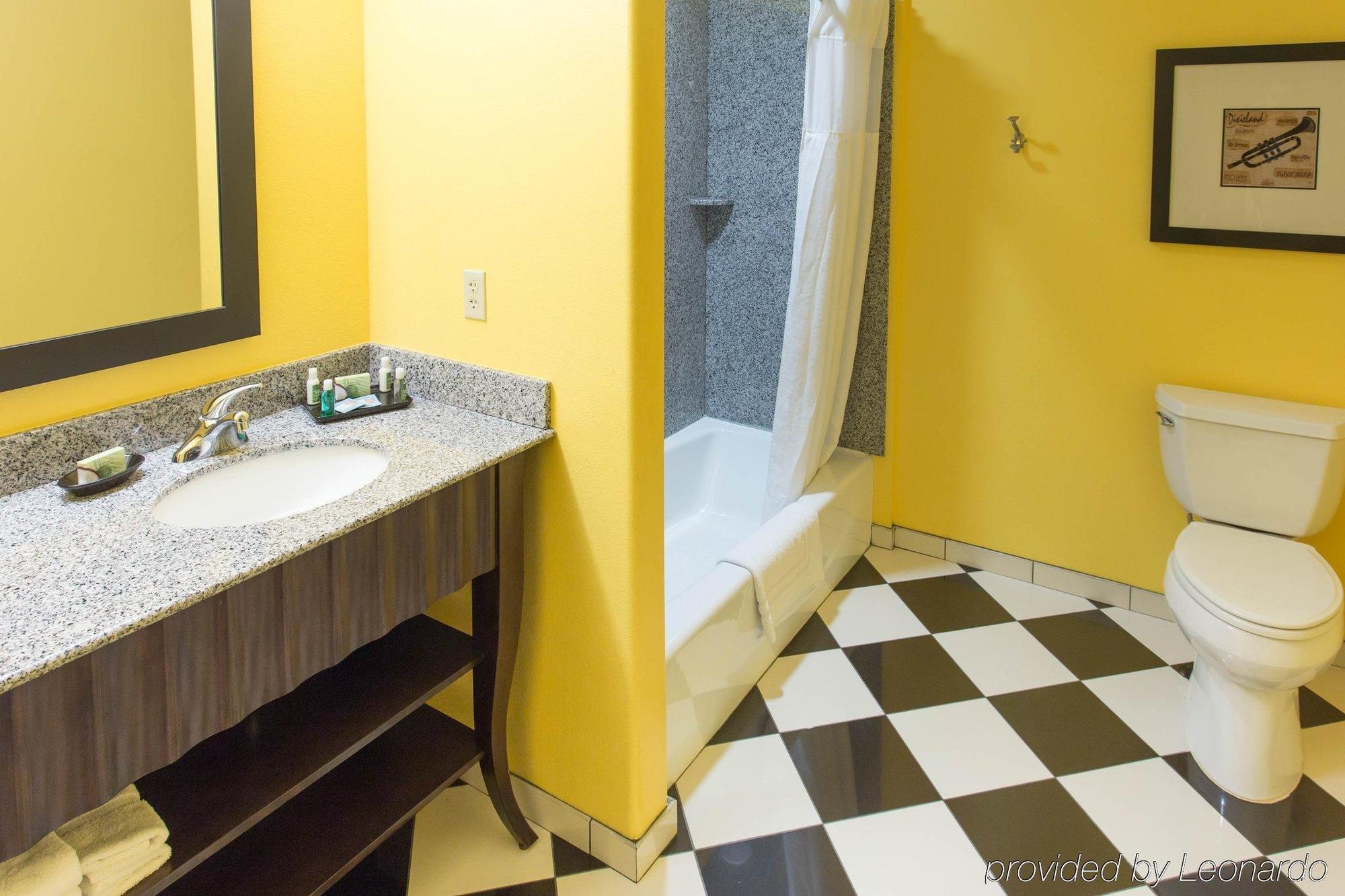 Evangeline Downs Hotel, Ascend Collection Hotel 3*