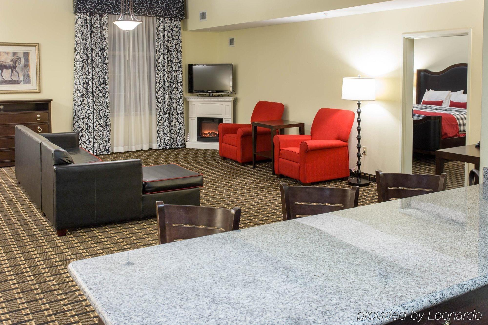 Evangeline Downs Hotel, Ascend Collection Hotel