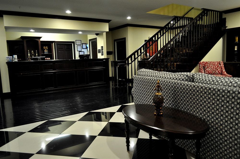 Evangeline Downs Hotel, Ascend Collection Hotel