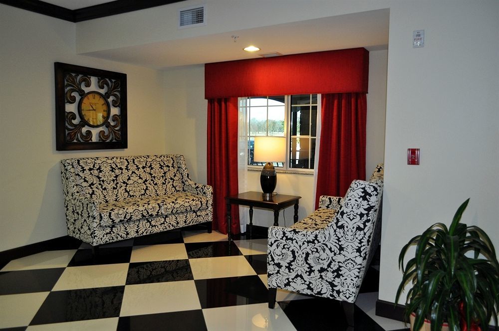 Evangeline Downs Hotel, Ascend Collection Hotel 3*