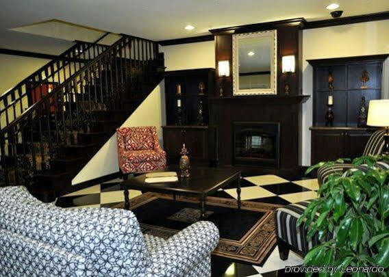 Evangeline Downs Hotel, Ascend Collection Hotel